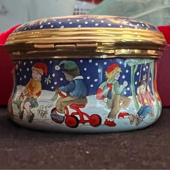 Santa & Children Halcyon Days 2004 Christmas Box. Excellent condition in box. - Picture 7 of 11